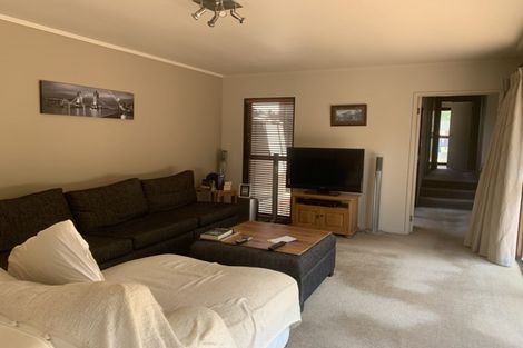 Photo of property in 2c Braemar Road, Castor Bay, Auckland, 0620