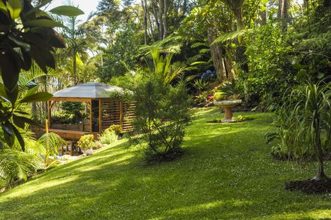 Photo of property in 30 Cochran Road, Oratia, Auckland, 0604