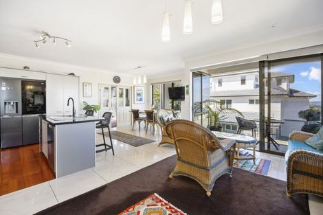 Photo of property in 34a Seaview Road, Castor Bay, Auckland, 0620