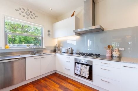 Photo of property in 48 Tiromoana Road, Raumati South, Paraparaumu, 5032