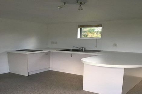 Photo of property in 27 Crispe Road, Clarks Beach, 2122