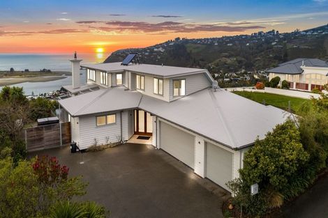 Photo of property in 11 Dunkeld Lane, Redcliffs, Christchurch, 8081