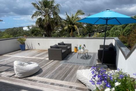 Photo of property in 1/46 Masterton Road, Rothesay Bay, Auckland, 0630