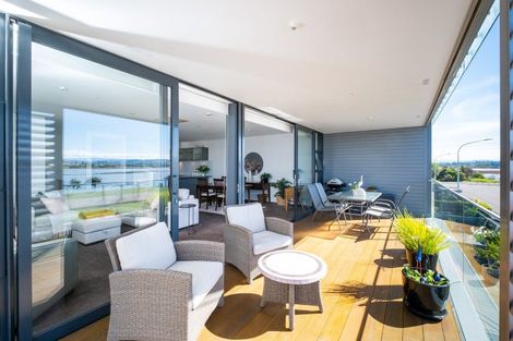 Photo of property in 305/7 Humber Street, Pandora, Napier, 4110