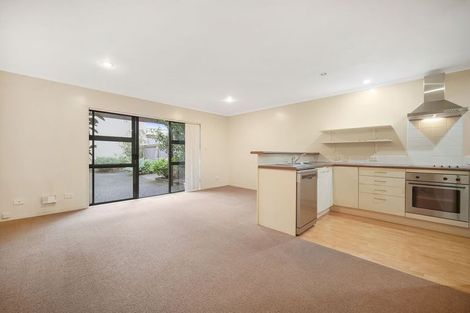 Photo of property in 2/17 Harbour View Road, Te Atatu Peninsula, Auckland, 0610