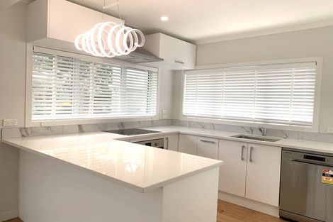 Photo of property in 1/300 Lake Road, Hauraki, Auckland, 0622