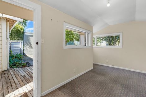 Photo of property in 2/5 Edgars Road, Westmere, Auckland, 1022