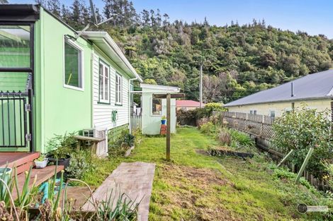 Photo of property in 23 Sunny Grove, Wainuiomata, Lower Hutt, 5014