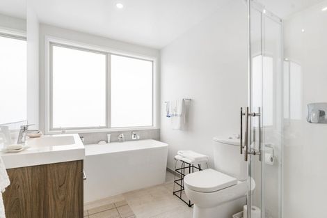 Photo of property in 72 Penetaka Heights, Pyes Pa, Tauranga, 3112