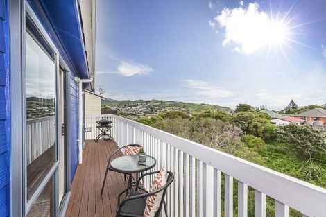 Photo of property in 12 Morere Street, Titahi Bay, Porirua, 5022