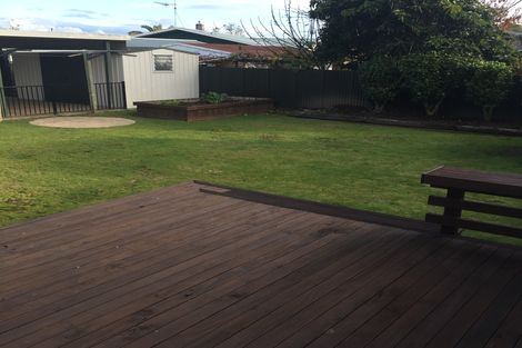 Photo of property in 27 Fuchsia Avenue, Pukete, Hamilton, 3200