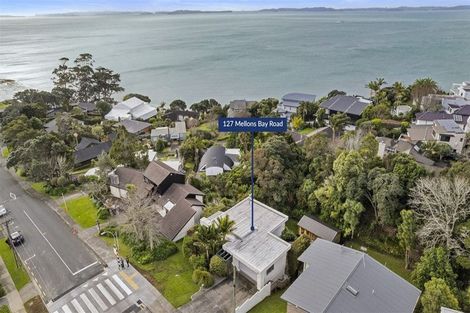 Photo of property in 127 Mellons Bay Road, Mellons Bay, Auckland, 2014