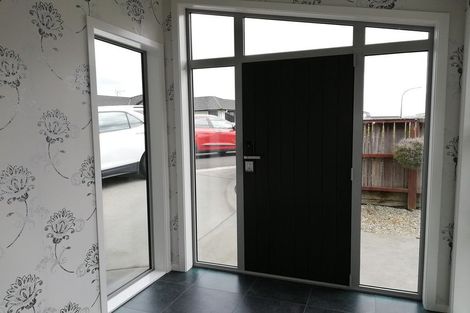 Photo of property in 13 Ruske Place, Grandview Heights, Hamilton, 3200