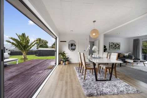 Photo of property in 3 Oraha Road, Huapai, Kumeu, 0810