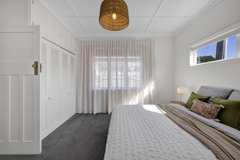 Photo of property in 2 Moana Crescent, Blagdon, New Plymouth, 4310