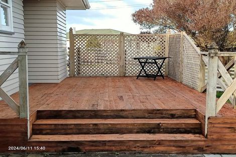 Photo of property in 12 Murch Place, Tawhero, Whanganui, 4500