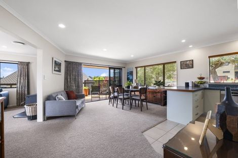 Photo of property in 203 Heta Road, Merrilands, New Plymouth, 4312