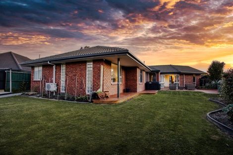 Photo of property in 41 Broadhaven Avenue, Parklands, Christchurch, 8083