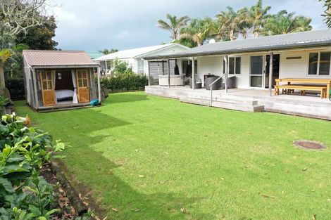 Photo of property in 43 Kon Tiki Road, Whiritoa, Whangamata, 3691