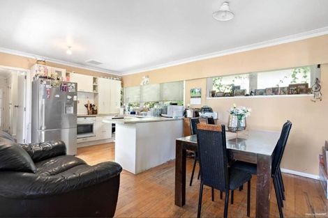 Photo of property in 83 Arimu Road, Papakura, 2110
