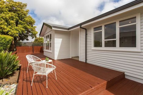 Photo of property in 43 Uxbridge Street, Redwood, Christchurch, 8051