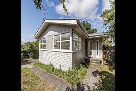 Photo of property in 14 Sunhaven Avenue, Glenfield, Auckland, 0629