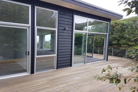 Photo of property in 58c Pekanga Road, Normandale, Lower Hutt, 5010