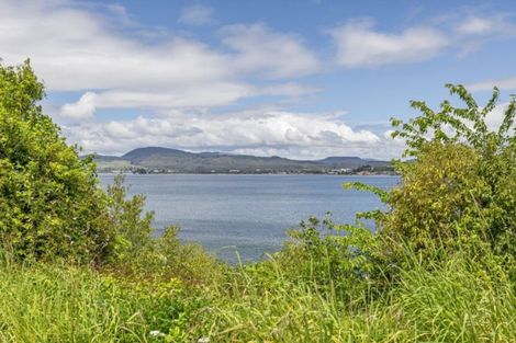 Photo of property in 2 Grand Vue Road, Kawaha Point, Rotorua, 3010