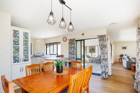 Photo of property in 1078 Roberts Line, Bunnythorpe, Palmerston North, 4478