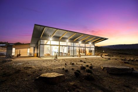 Photo of property in 28 Old Golf Course Road, Bridge Hill, Alexandra, 9320