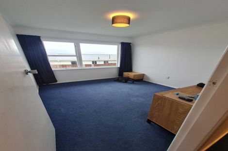 Photo of property in 20a Eastview Grove, Normandale, Lower Hutt, 5010