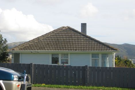 Photo of property in 30 Justine Street, Cannons Creek, Porirua, 5024