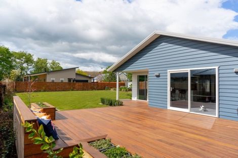 Photo of property in 2 James Kidd Place, Greytown, 5712