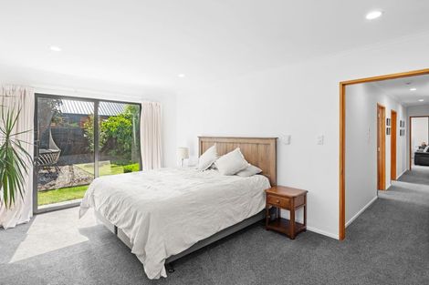 Photo of property in 50 Apsley Drive, Avonhead, Christchurch, 8042