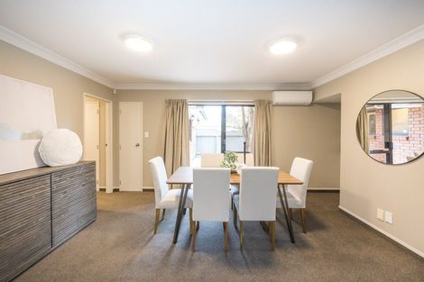 Photo of property in 8 Harrow Place, Hokowhitu, Palmerston North, 4410