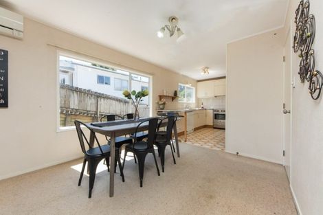 Photo of property in 1/23 Mahara Avenue, Birkenhead, Auckland, 0626