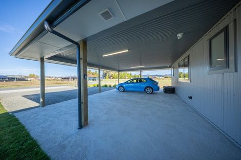 Photo of property in 22 Marakura Drive, Te Anau, 9600