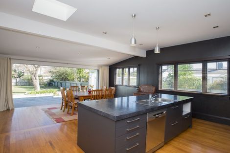 Photo of property in 12 Hinaki Street, Inner Kaiti, Gisborne, 4010