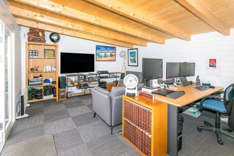 Photo of property in 16 Gillies Avenue, Claudelands, Hamilton, 3214