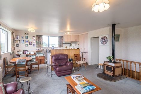 Photo of property in 5 Mahoe Street, Otaki Beach, Otaki, 5512