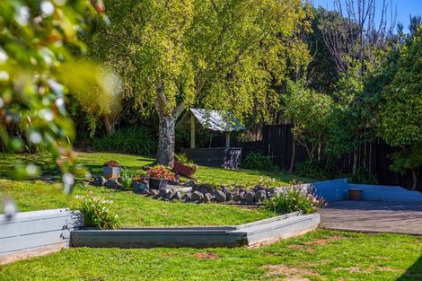 Photo of property in 25 James Cook Drive, Whitby, Porirua, 5024