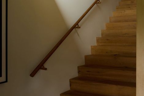 Photo of property in 5 Harkess Lane, Lyttelton, 8082