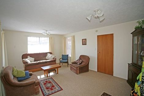 Photo of property in 6 Karnak Crescent, Russley, Christchurch, 8042