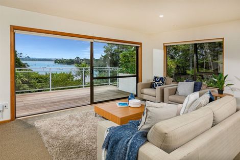 Photo of property in 18 Rahui Road, Greenhithe, Auckland, 0632