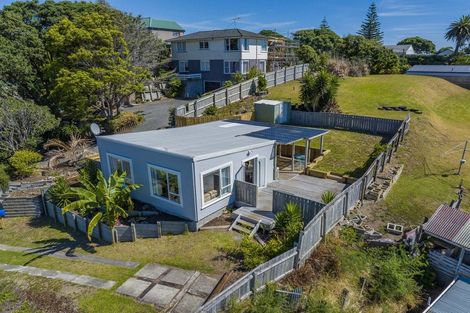 Photo of property in 23 Poplar Avenue, Raumati South, Paraparaumu, 5032