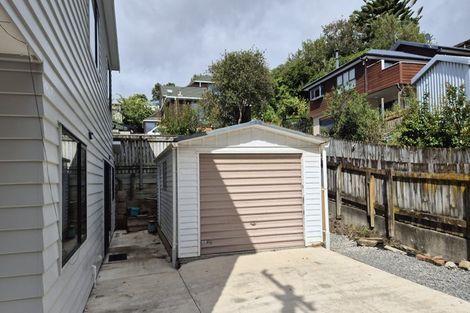 Photo of property in 1 Rimu Street, Tawa, Wellington, 5028