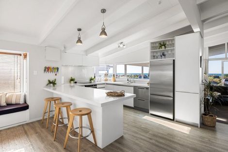 Photo of property in 185 Marine Parade, Mount Maunganui, 3116