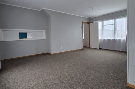 Photo of property in 8a-8b Devon Place, Cannons Creek, Porirua, 5024