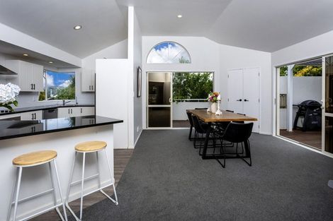 Photo of property in 8 Caversham Drive, Torbay, Auckland, 0630