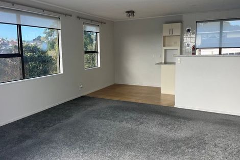 Photo of property in 41 Lavelle Road, Henderson, Auckland, 0612